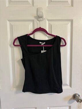 Women's Black Asymmetric Tank Top